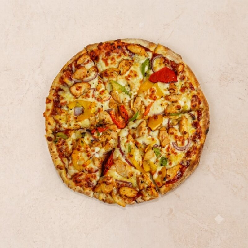 Pizza barbecue chicken Kip, ui, paprika.